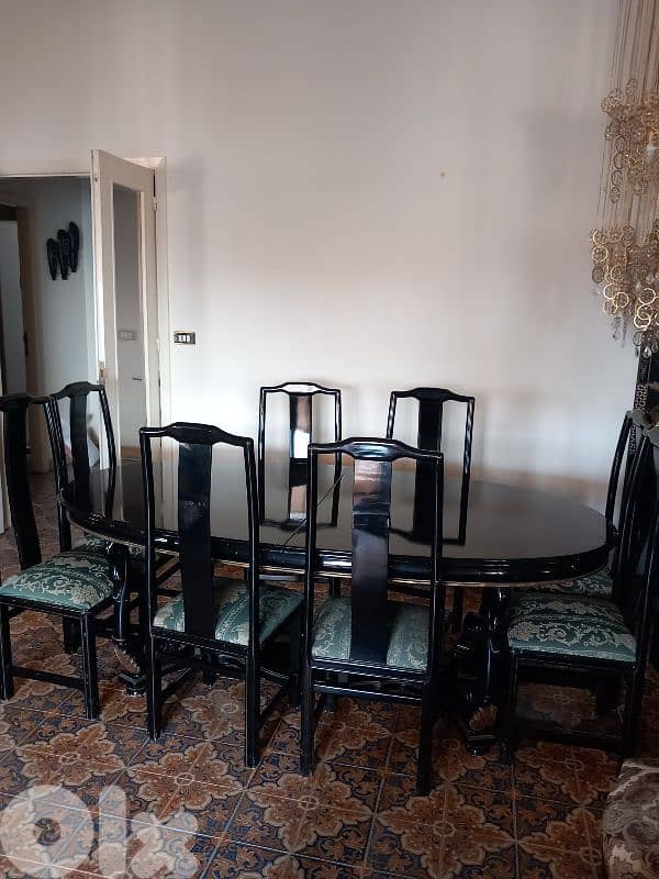 طاولة سفرة مع كراسي 2