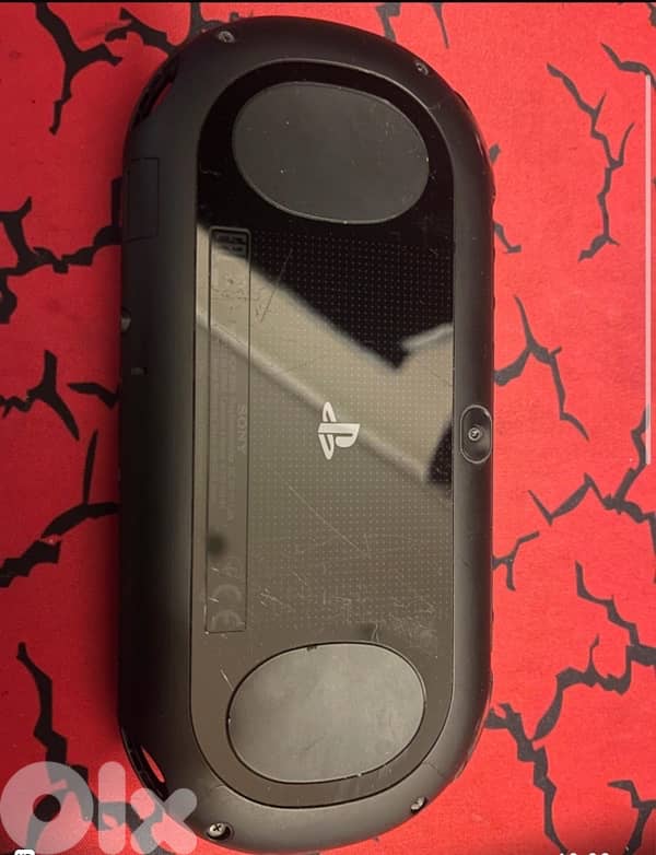 ps vita v2000 ( slim ) 1
