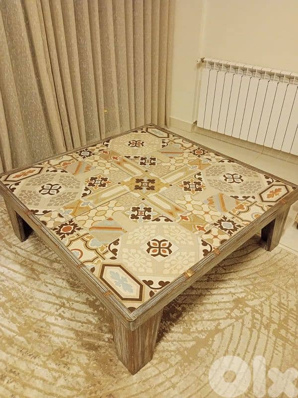 Mandala table design 2