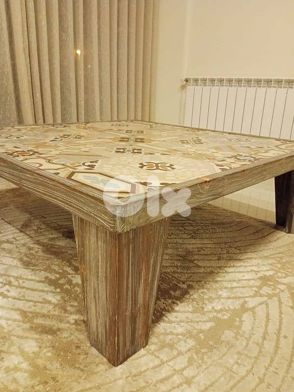 Mandala table design 3