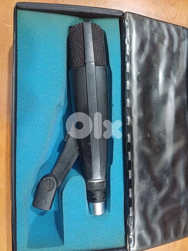 mic sennheiser MD421 for vocal and music 1