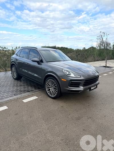 Porsche Cayenne 2019 MY - CLEAN CARFAX !!! - Panoramic Roof