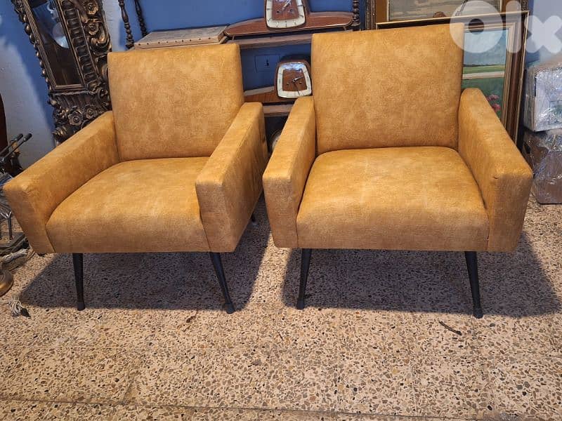 pair of vintage Mid-century 1960 armchairs 1