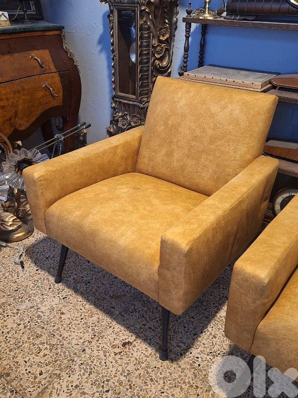 pair of vintage Mid-century 1960 armchairs 2
