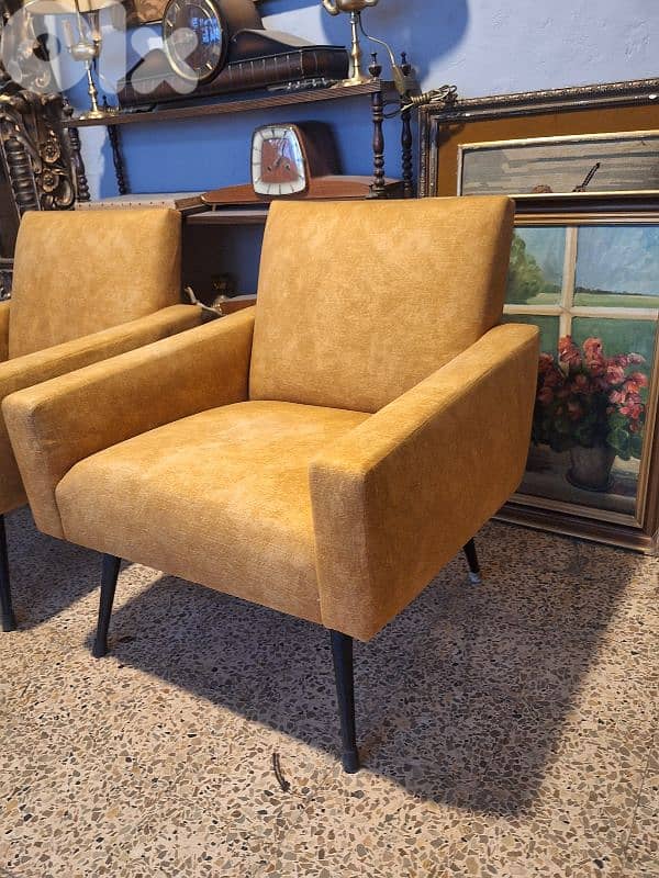 pair of vintage Mid-century 1960 armchairs 3