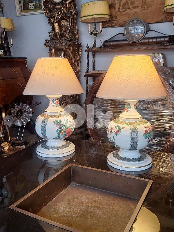 pair of antique Japanese large porcelain signed lamps 1