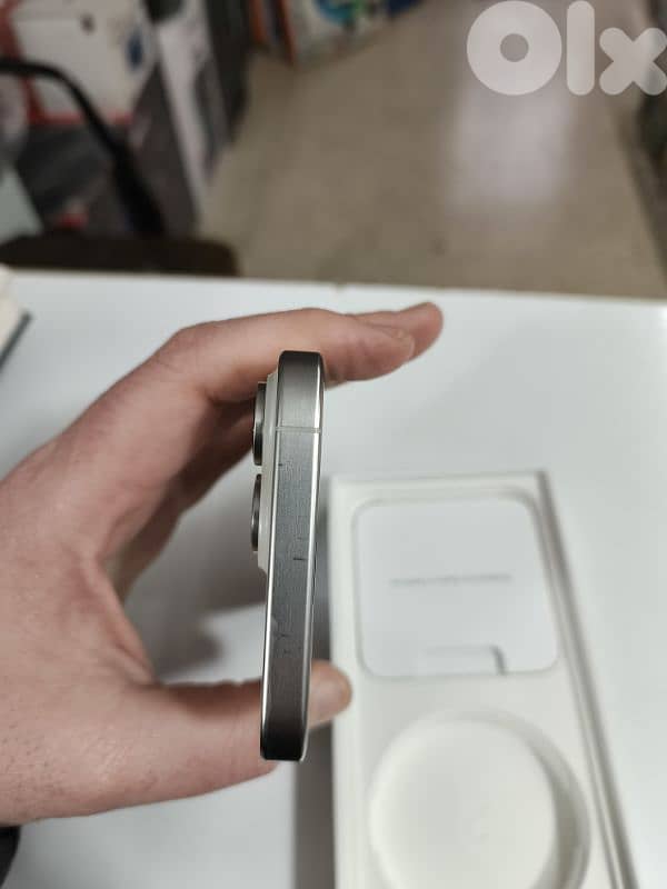 iphone 15 pro max 256gb  silver used 5