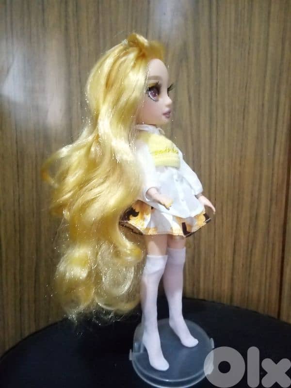 RAINBOW HIGH SHERYL MEYER OMG Still As new Big doll posable wearing=41 2