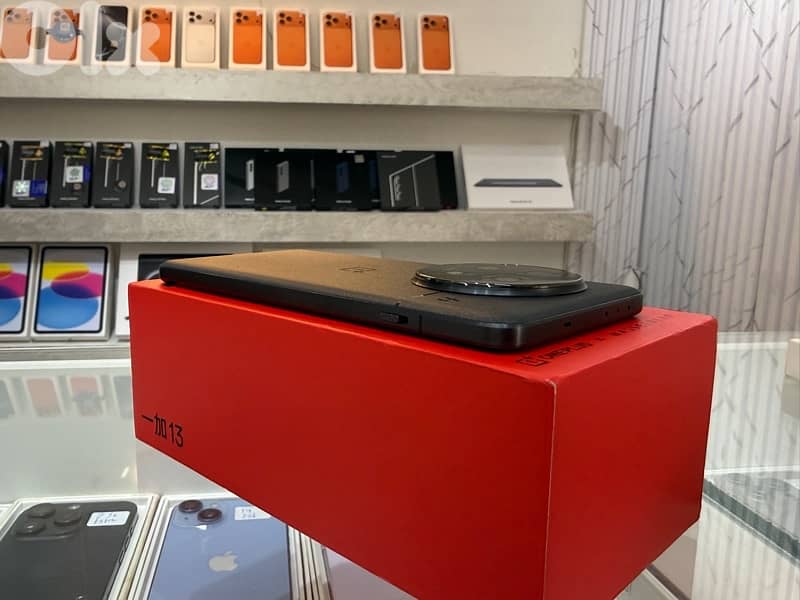 One Plus 13 256Gb/12Ram Like New mobile 2