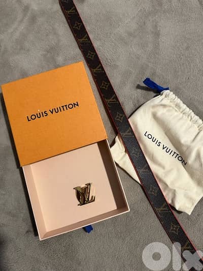 Louis Vuitton Reversible Belt – Like New (Used Once) – Full Set