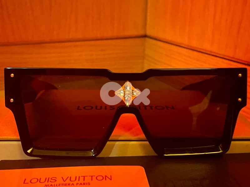 LOUIS VUITTON Cyclone Sunglasses 1