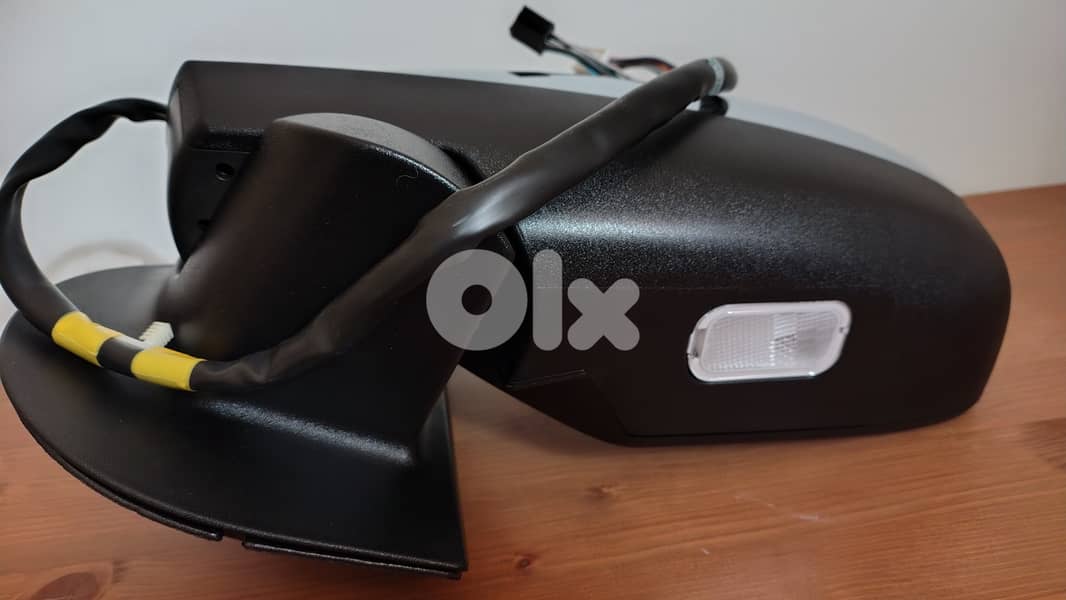 Driver mirror (left) مرآة جهة اليسار غير مستعملة 1