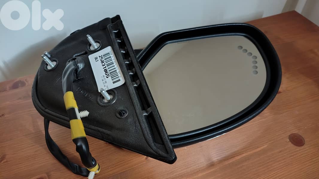 Driver mirror (left) مرآة جهة اليسار غير مستعملة 2