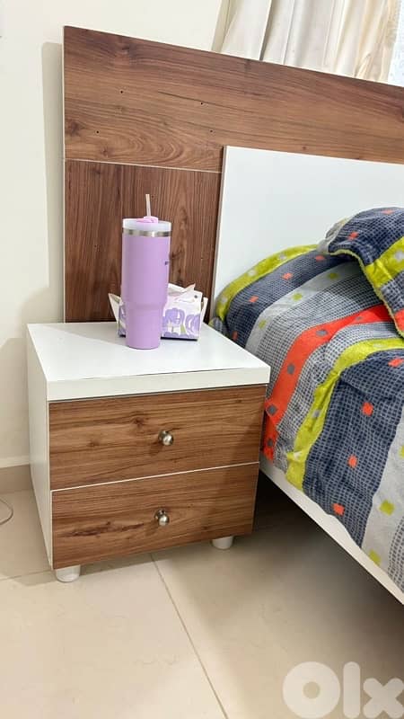 غرفة نوم للبيع 1