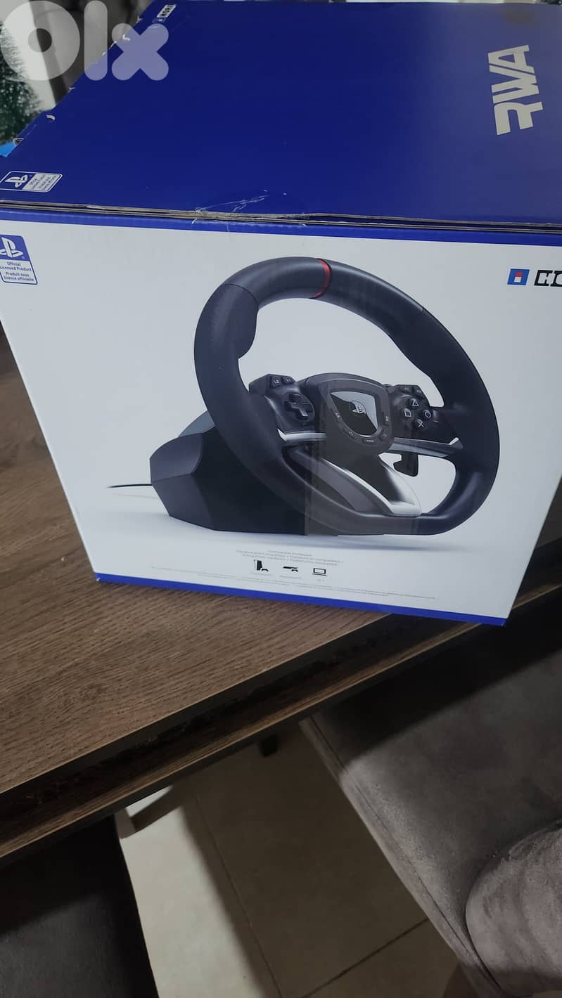 Gaming racing wheel for PS5 and PS4 4