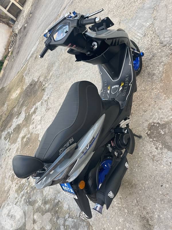 v150 johnway still new 700 kilo 1