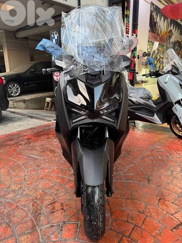 yamaha Xmax 250 Cc okm 2025 4900$ 3