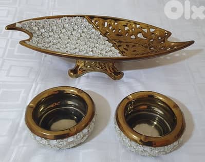 Golden Cake plate or fruit basket and 2 Ashtrey  20$ beyrout ashrafiye