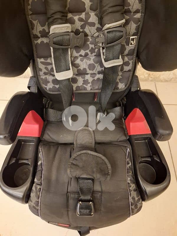 Britax Pinnacle ClickTight Harness-2-Booster Car Seat  /5$delivery 5