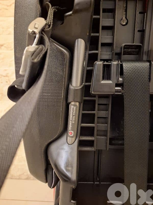 Britax Pinnacle ClickTight Harness-2-Booster Car Seat  /5$delivery 11