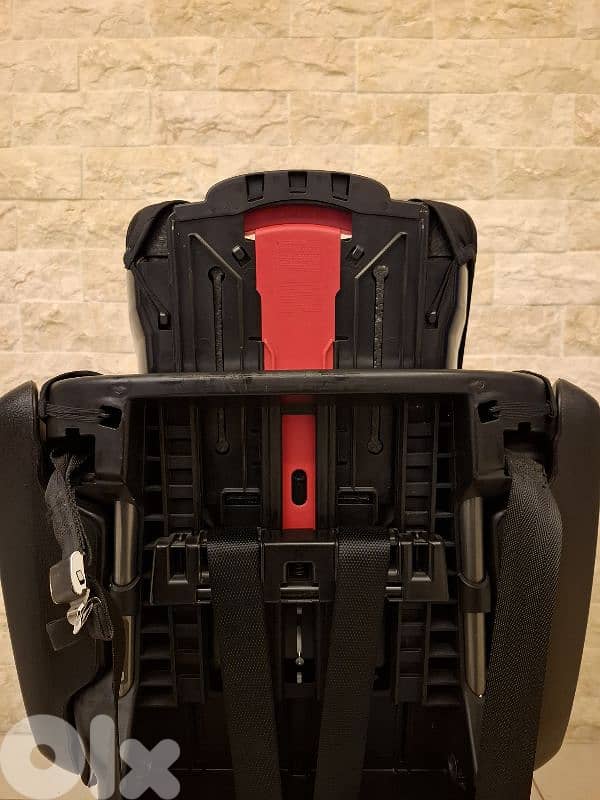 Britax Pinnacle ClickTight Harness-2-Booster Car Seat  /5$delivery 13