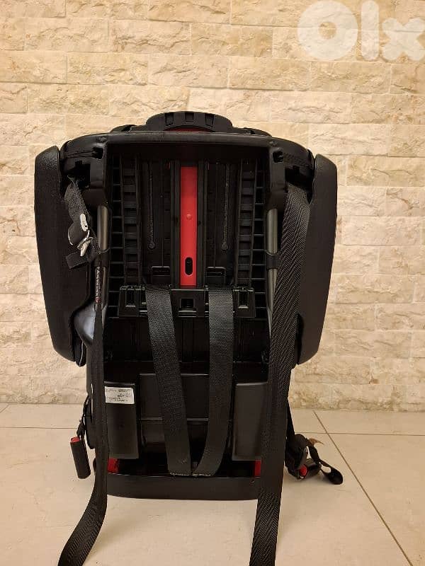 Britax Pinnacle ClickTight Harness-2-Booster Car Seat  /5$delivery 14