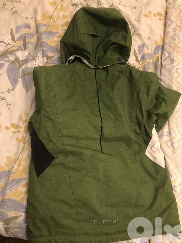 SKI JACKET LIKE NEW 10-12 yrs 1