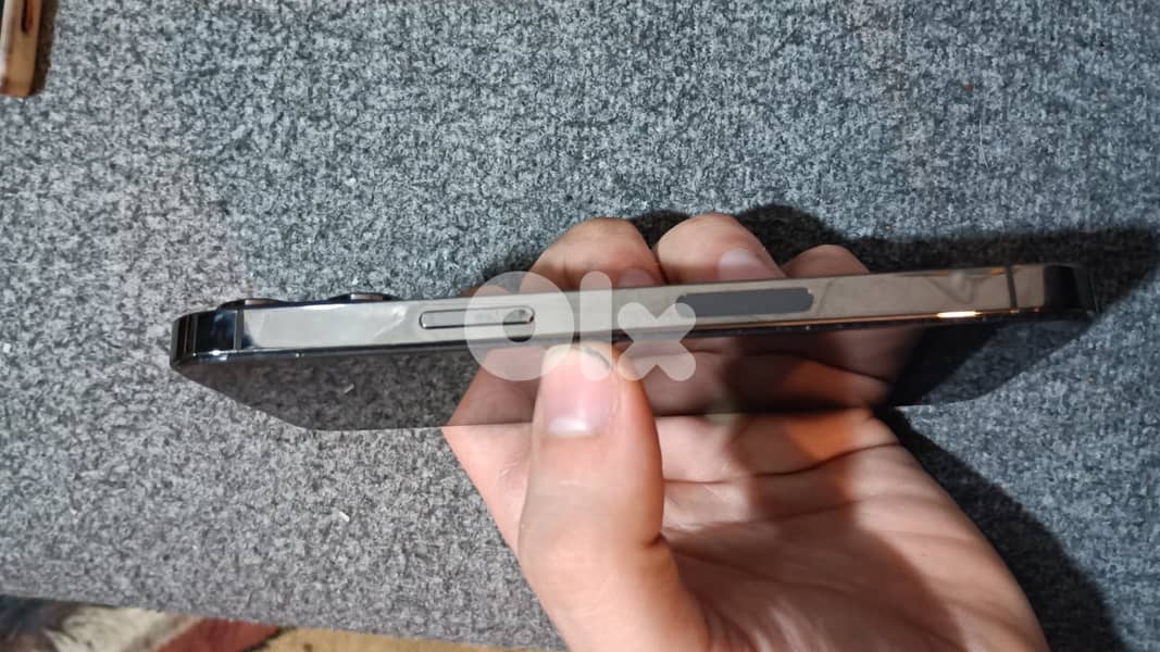 iphone 13 pro 256gb 93% battery 4