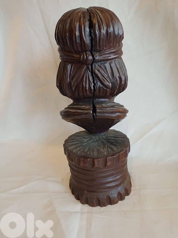 مجسم خشب أنتيك حفر يدوي ٢٩سم 2
