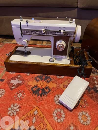 مكنة خياطة Mercedes