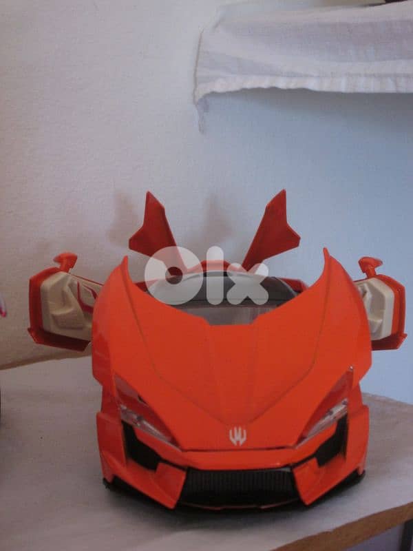 6 diecast cars 1:24 . . ٦ سيارات موديل 2