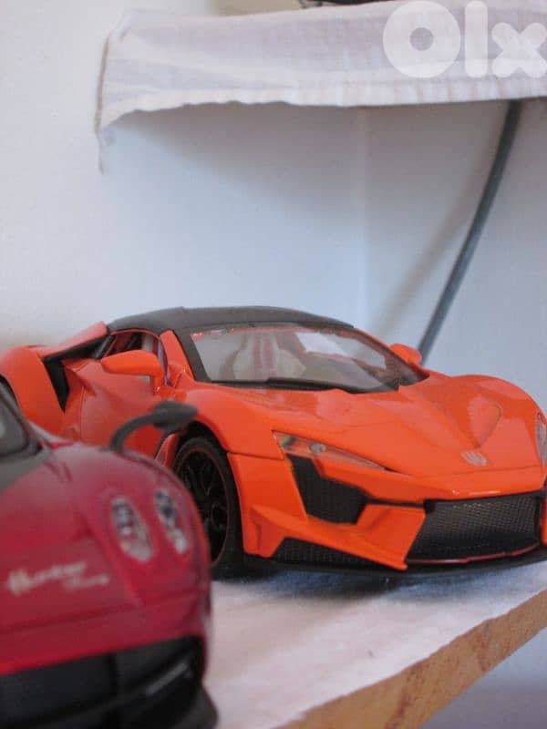 6 diecast cars 1:24 . . ٦ سيارات موديل 6