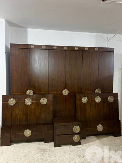 اوضة نوم تختين كتير مرتبة