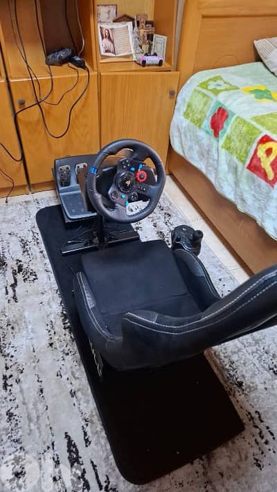 RACE STEERING WHEEL
