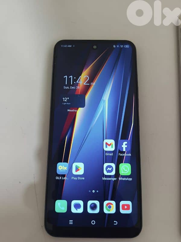 Tecno Pova 4 128/8+5 قزازة مكسورة بس شغال طبيعي 1