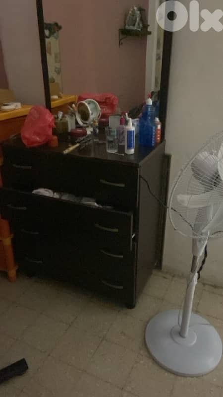 تخت مفرد ونص مع كومود وشوفنير وفرشه ضغط 2