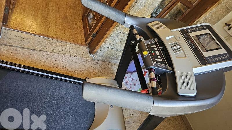 Meili Heavy-Duty Treadmill – 200kg Capacity – Like New/Barely Used 2