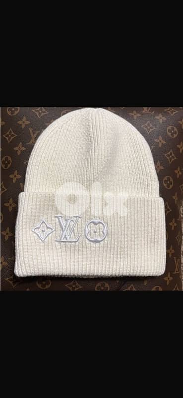 LV beanie 1