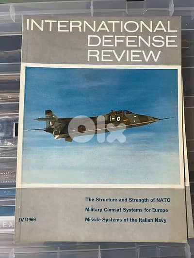 Vintage International Defense Review Magazine