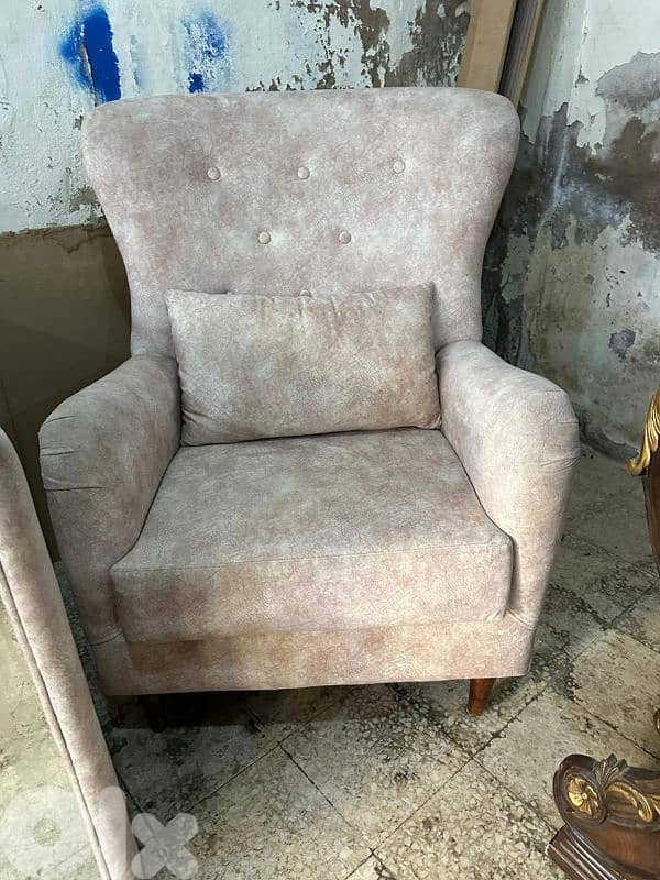 طقم كنبايات شغل توصاية خشب بوندي اسفنج إكسترا مع طاولة شبه جديد 4