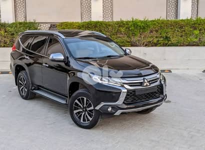 77000 km Mitsubishi Montero Sport 2017 V6 Fully loaded