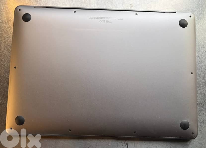 MacBook Air 13" / 16GB / 1TB SSD / LIKE NEW 3