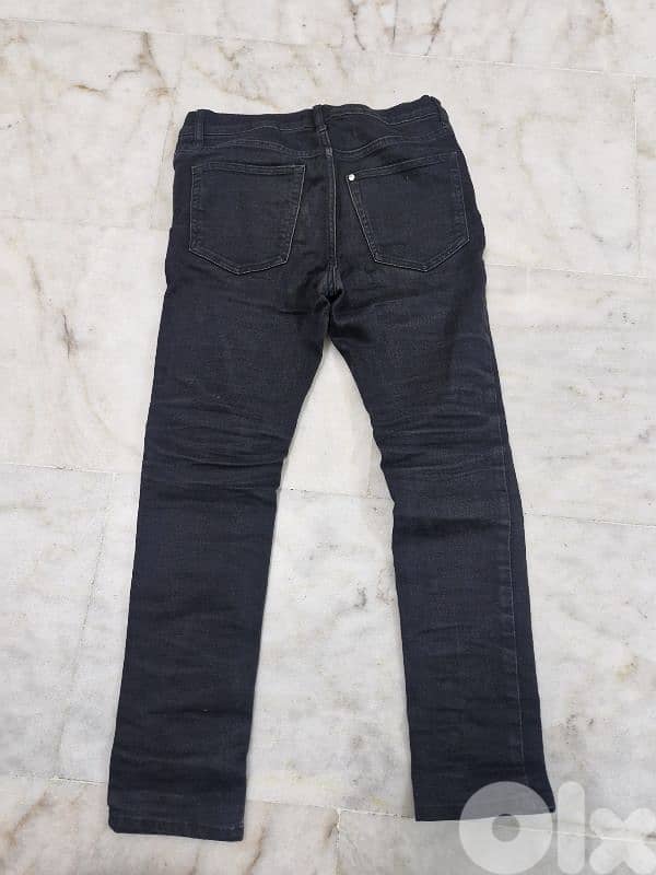 بناطلين جينز مستعمل ماركة عمر ٩ ١٠ 5