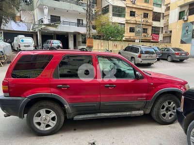 فورد اسكيب 2001