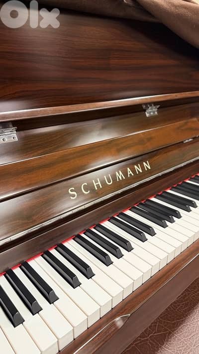 schumann piano almost new