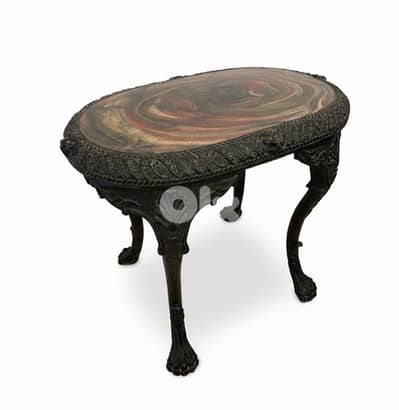 Antique Style Round Side Table – Classic Carved Design