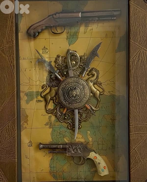 Vintage Style Wall Art Frame – Antique Weapons & World Map Design 1
