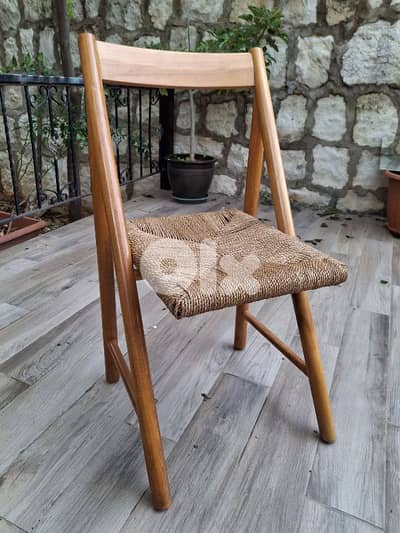 Antik chair - كرسي أنتيك قديم