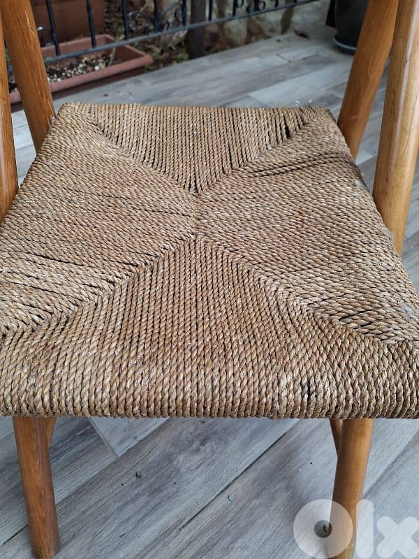 Antik chair - كرسي أنتيك قديم 1