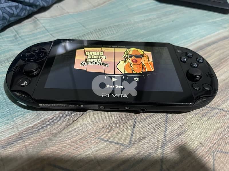 Jailbreaked Psvita V2000 (Slim) 3